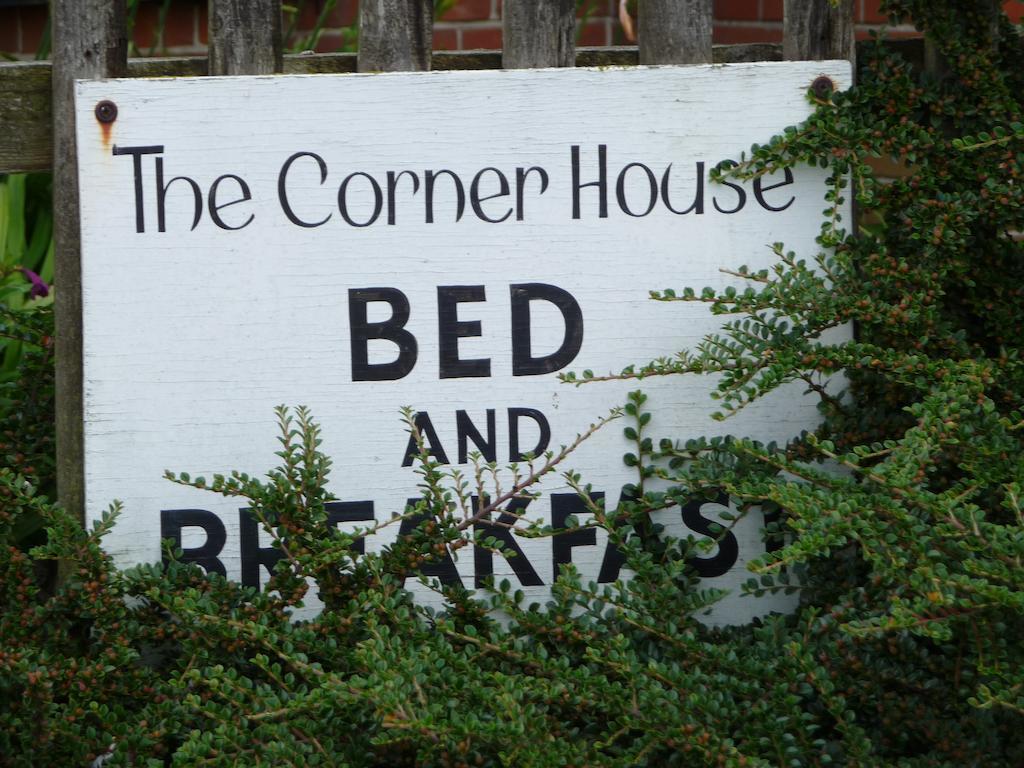 Bed and Breakfast The Corner House Рай Екстер'єр фото